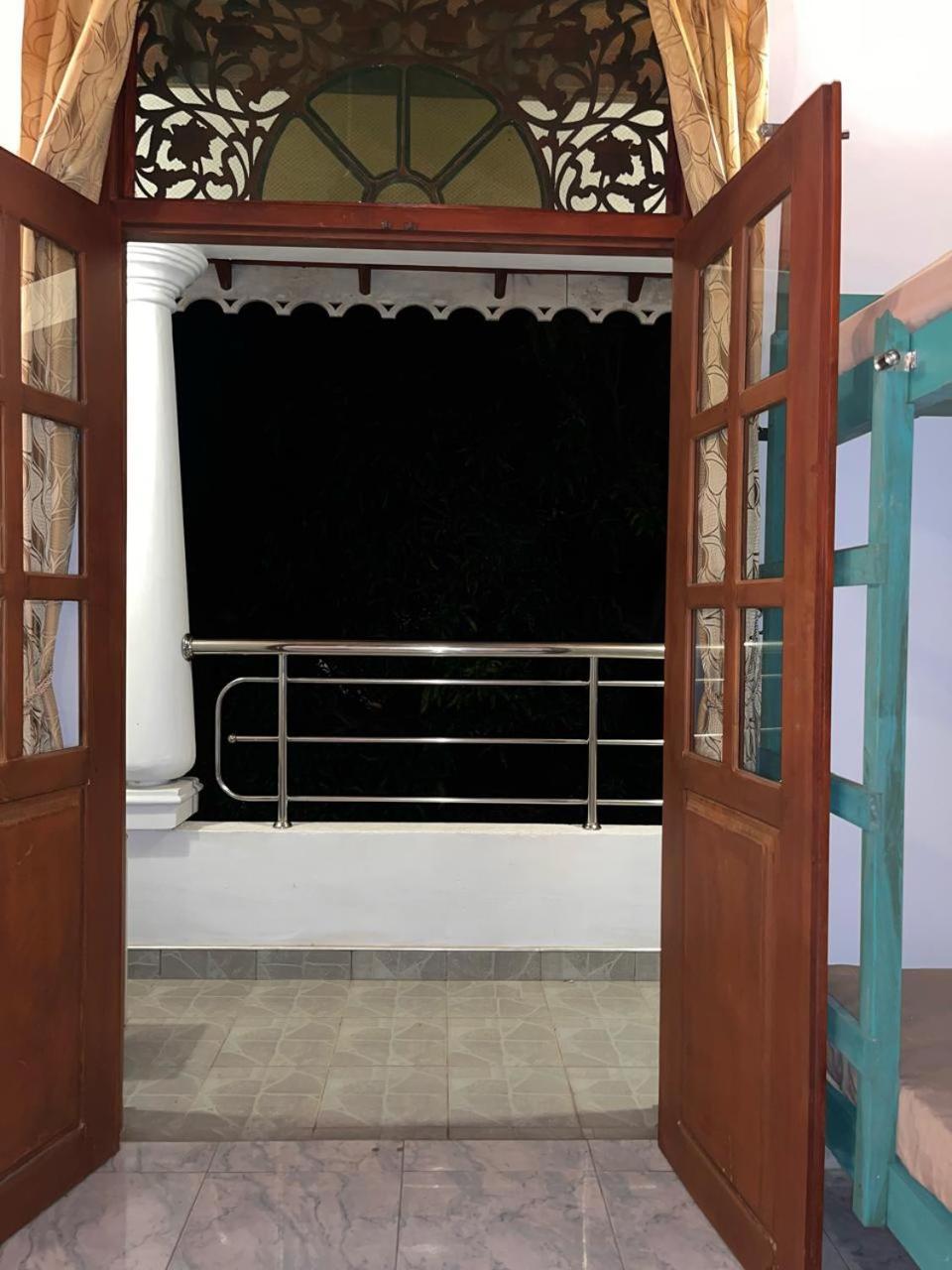 Ceylon Glory Hostel 尼甘布 外观 照片